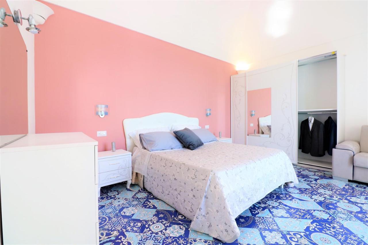 Mary'S Apartments - De Vivo Realty Massa Lubrense Luaran gambar